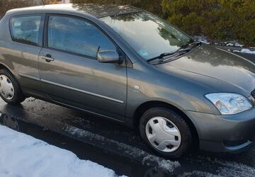 Toyota Corolla 162.354 km 2.300 &euro; Paderborn 33104