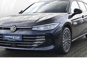 VW Passat Variant 4.590 km 54.970 &euro; Verl 33415