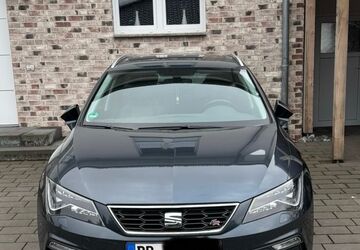 Seat Leon 135.500 km 15.599 &euro; Büren 33142