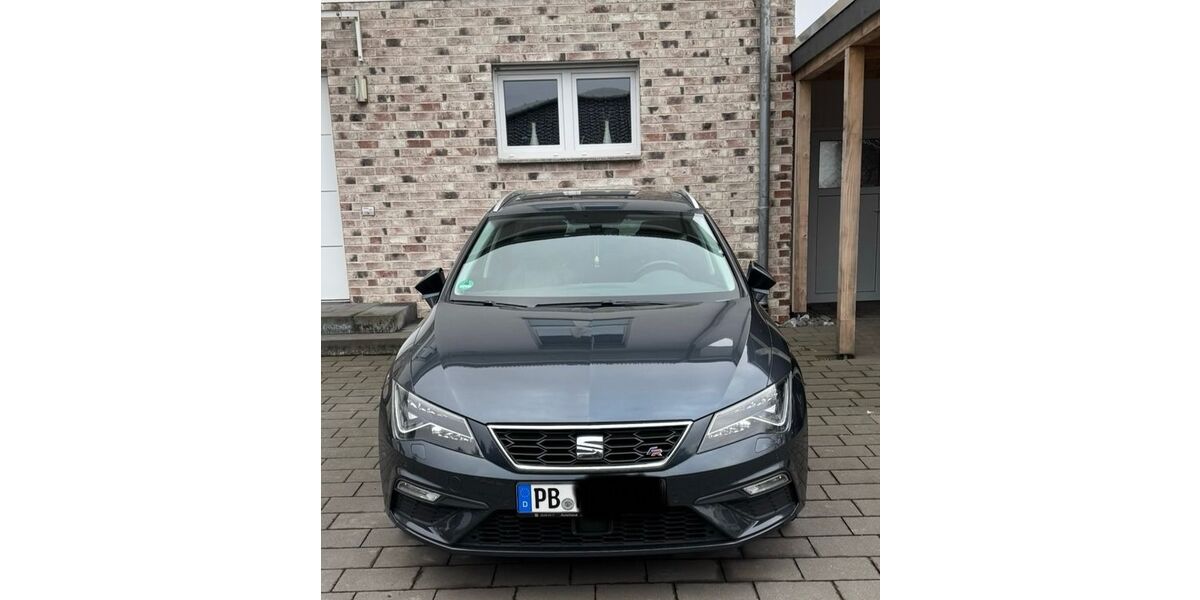 Seat Leon 135.500 km 15.599 &euro; Büren 33142