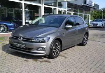 VW Polo 68.850 km 14.980 &euro; Bad Driburg 33014