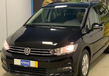 VW Touran 125.342 km 19.990 &euro; Paderborn 33100