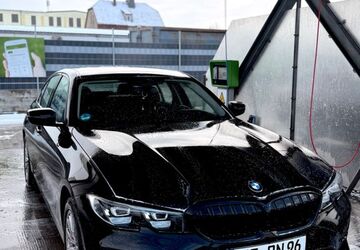 BMW 330 122.500 km 24.900 &euro; Detmold 32758