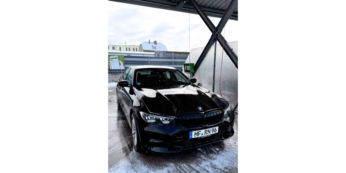 BMW 330 122.500 km 24.900 &euro; Detmold 32758