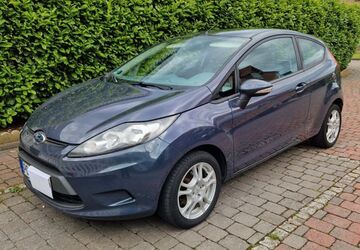 Ford Fiesta 151.000 km 2.600 &euro; Paderborn 33102