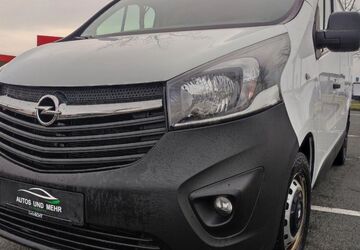 Opel Vivaro 77.850 km 14.399 &euro; Paderborn 33100