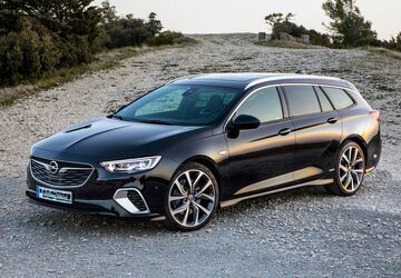 Opel Insignia 73.500 km 22.900 &euro; Paderborn 33102