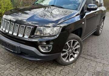 Jeep Compass 131.000 km 6.999 &euro; Paderborn 33100