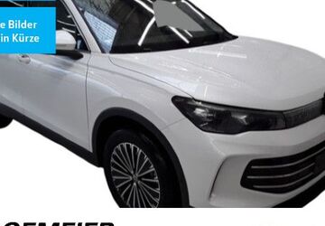 VW Tiguan 8.591 km 40.795 &euro; Salzkotten 33154
