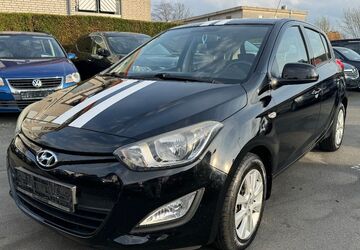 Hyundai i20 173.000 km 3.750 &euro; Paderborn 33100