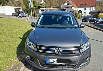 VW Tiguan 158.000 km 13.600 &euro; Detmold 32758