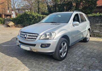 Mercedes-Benz ML 320 322.624 km 5.000 &euro; Salzkotten 33154