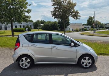 Mercedes-Benz A 180 119.543 km 4.900 &euro; Paderborn 33104