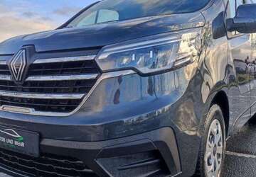 Renault Trafic 22.500 km 32.990 &euro; Paderborn 33100