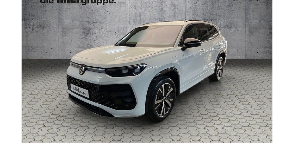 VW Tayron 23.800 km 51.450 &euro; Paderborn 33100