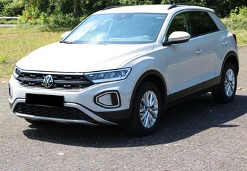 VW T-Roc 51.200 km 23.750 &euro; Paderborn 33102