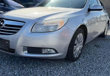 Opel Insignia 282.000 km 2.499 &euro; Paderborn 33100