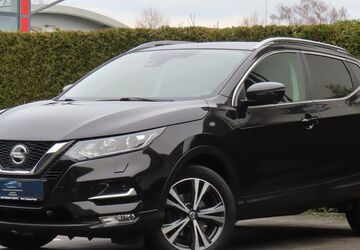 Nissan Qashqai 104.000 km 16.399 &euro; Bad Lippspringe 33175