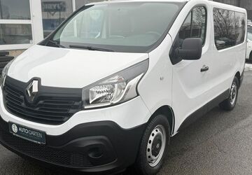 Renault Trafic 67.000 km 22.950 &euro; Paderborn 33106
