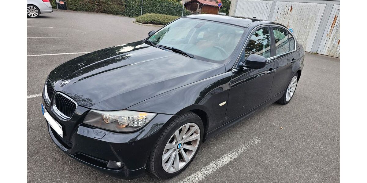 BMW 320 271.000 km 7.490 &euro; Paderborn 33102