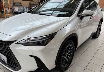 Lexus NX 450h 9.185 km 49.990 &euro; Paderborn 33104