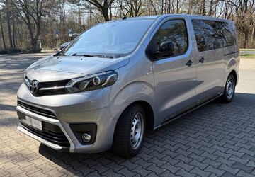 Toyota Proace (Verso) 63.200 km 43.500 &euro; Oerlinghausen 33813