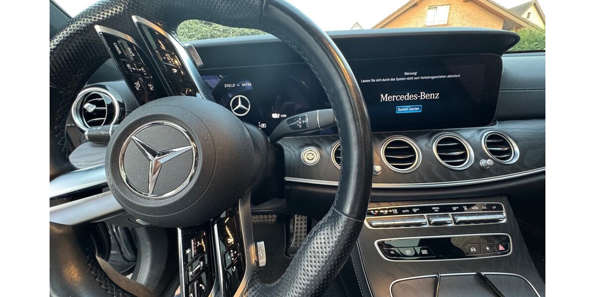 Mercedes-Benz E 300 48.000 km 35.500 &euro; Paderborn 33104