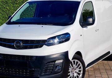 Opel Vivaro 43.000 km 19.700 &euro; Bad Lippspringe 33175