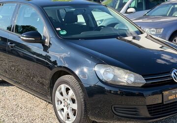 VW Golf 164.000 km 5.450 &euro; Paderborn 33106