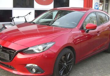 Mazda 3 120.000 km 10.999 &euro; Paderborn 33100