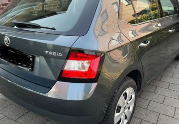 Skoda Fabia 24.000 km 9.300 &euro; Schloß Holte-Stukenbrock 33758