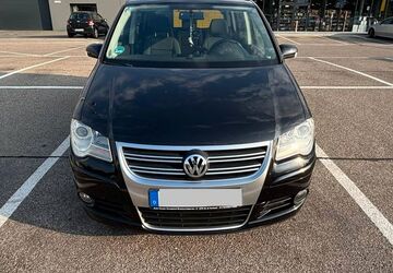VW Touran 281.483 km 5.500 &euro; Paderborn 33100