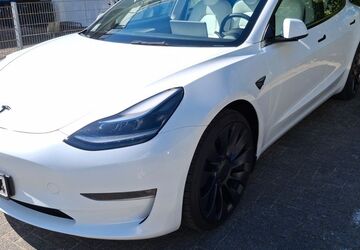 Tesla Model 3 22.900 km 37.950 &euro; Bad Lippspringe 33175