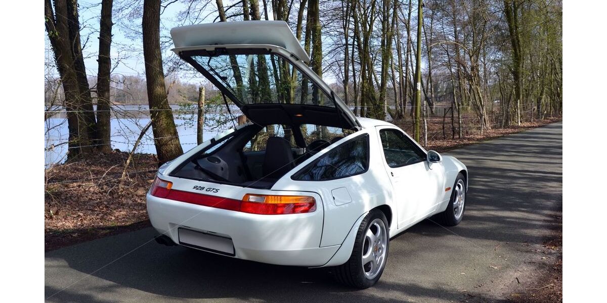 Porsche 928 97.500 km 79.928 &euro; Paderborn 33104