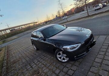 BMW 118 220.000 km 7.400 &euro; Lippstadt 59555