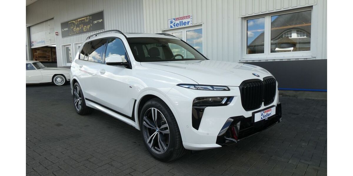 BMW X7 26.328 km 83.900 &euro; Paderborn 33106