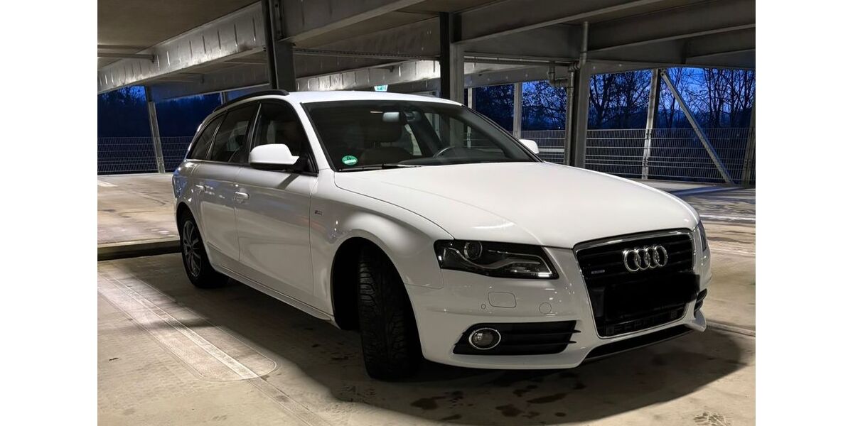 Audi A4 140.000 km 13.200 &euro; Detmold 32756