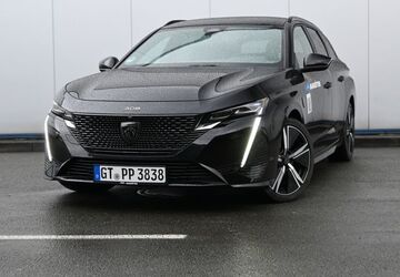 Peugeot 308 9.000 km 39.530 &euro; Paderborn 33106