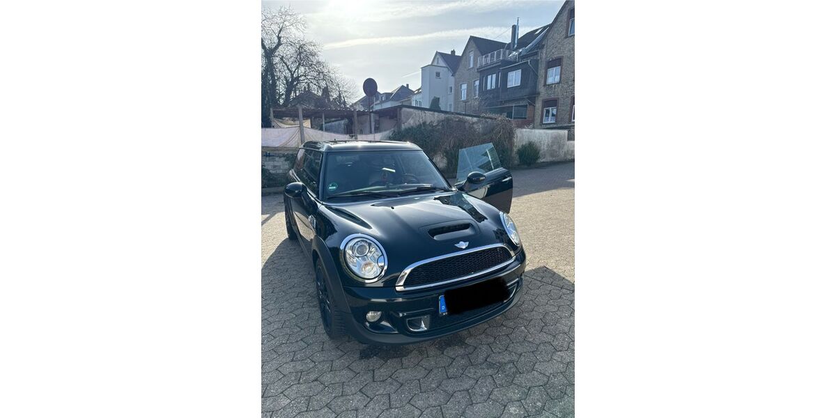 Mini Cooper SD Clubman 258.004 km 9.000 &euro; Detmold 32756