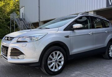 Ford Kuga 105.560 km 8.490 &euro; Paderborn 33102