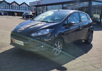 Ford Fiesta 98.000 km 7.280 &euro; Rietberg 33397