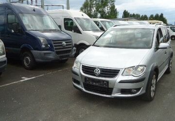 VW Touran 199.500 km 4.290 &euro; Paderborn 33104