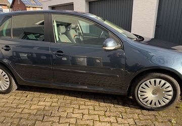VW Golf 278.265 km 3.300 &euro; Paderborn 33104