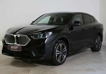 BMW iX2 28.500 km 49.840 &euro; Paderborn 33100