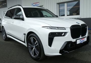 BMW X7 M60 19.113 km 86.900 &euro; Paderborn 33106