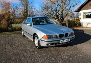 BMW 520 127.982 km 9.790 &euro; Willebadessen 34439