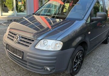 VW Caddy 168.000 km 3.299 &euro; Paderborn 33100