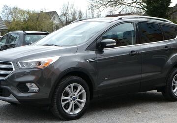 Ford Kuga 137.000 km 12.499 &euro; Paderborn 33100
