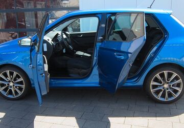 Skoda Fabia 84.500 km 7.850 &euro; Paderborn 33102