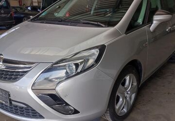 Opel Zafira 148.000 km 5.990 &euro; Paderborn 33100